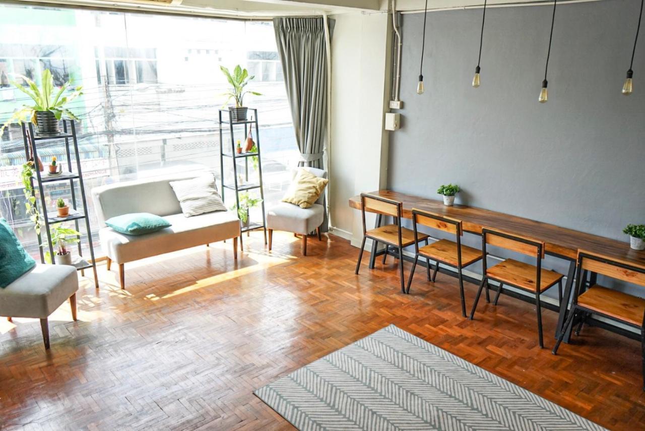 Zion Hostel Чиангмай Экстерьер фото
